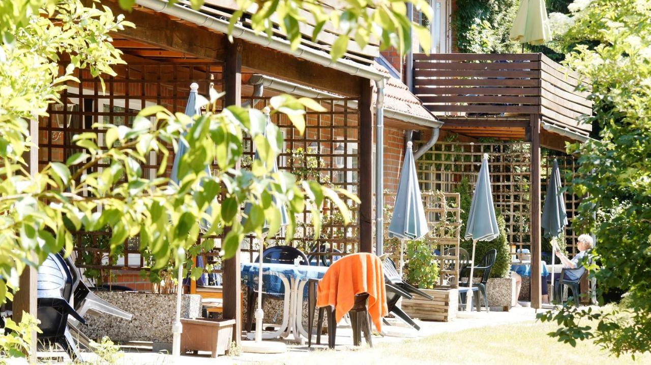 Ferienpension Lindenhof - Ferienwohnungen In Der Lueneburger Heide Marxen am Berge Exterior foto